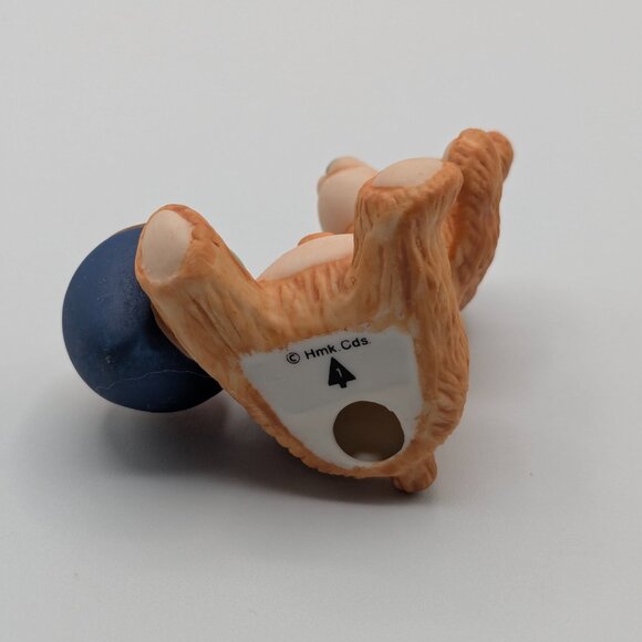 Hallmark Keepsake Cinnamon Bear 1983, 1st in Series, Vintage Porcelain Ornament - Picture 6 of 11